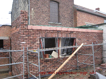 extension en brique d'une maison par l'entrepreneur SGP