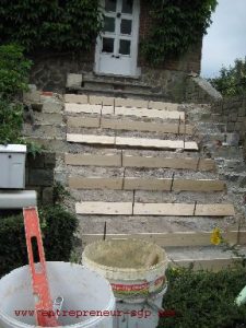 Rénovation extérieure des escaliers d'entrée par Ets SGP