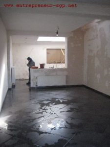 Carrelage rénové par l'entreprise de rénovation SGP